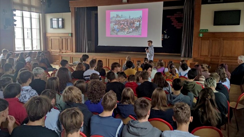 Malbork. Uczniowie I LO włączyli się w Olimpiadę Zwolnieni z Teorii.