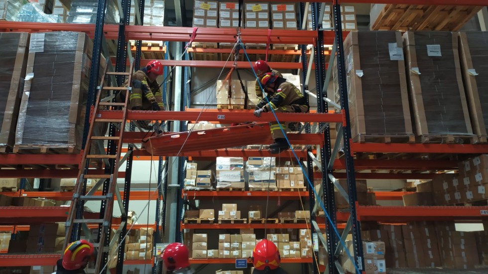 Malbork. Ćwiczenia strażaków w zakładzie produkcyjnym.