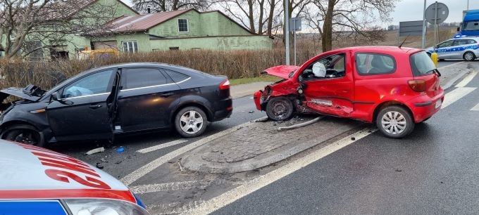 Powiat sztumski. 18-latka wymusiła pierwszeństwo i spowodowała wypadek.