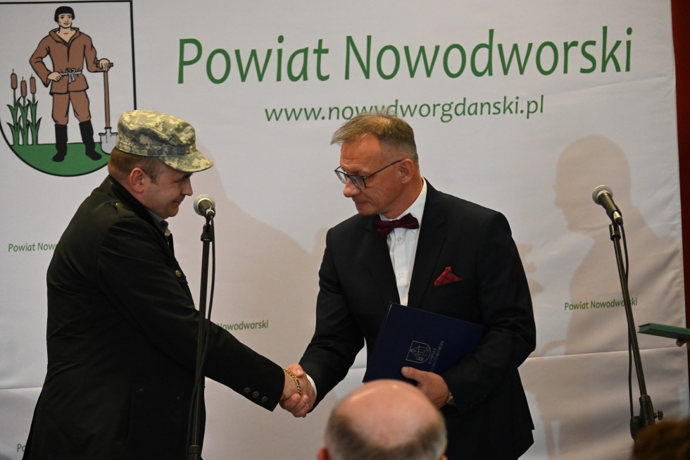 Nowy Dwór Gdański. Nagrody Starosty wręczone. Poznaj laureatów.