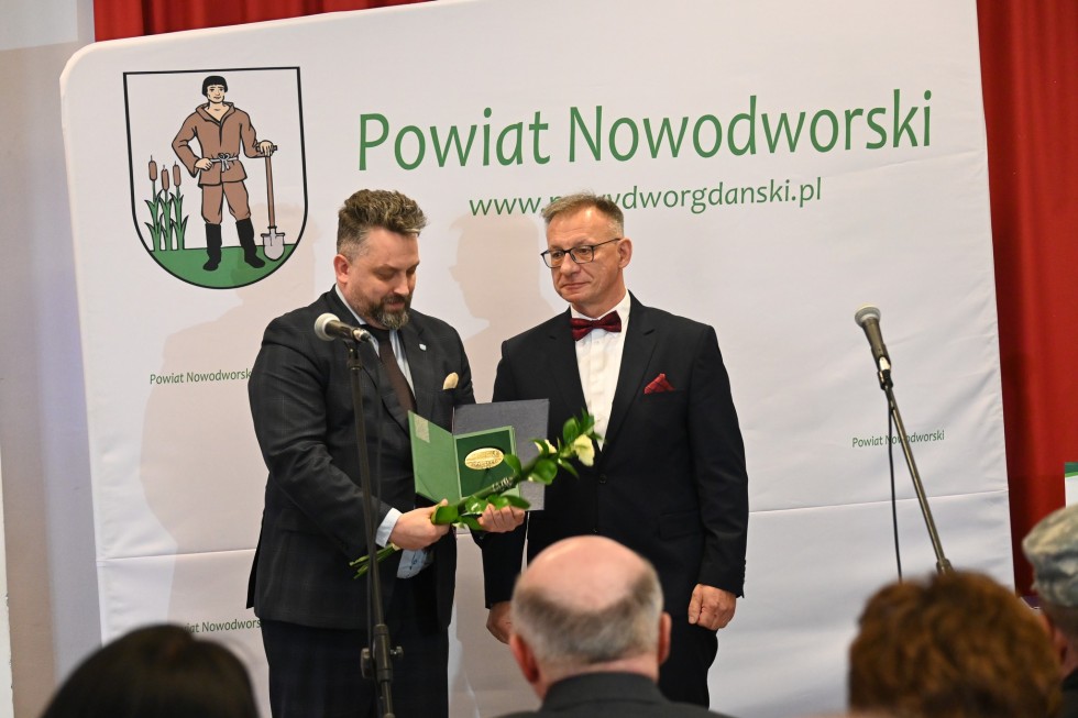 Nowy Dwór Gdański. Nagrody Starosty wręczone. Poznaj laureatów.