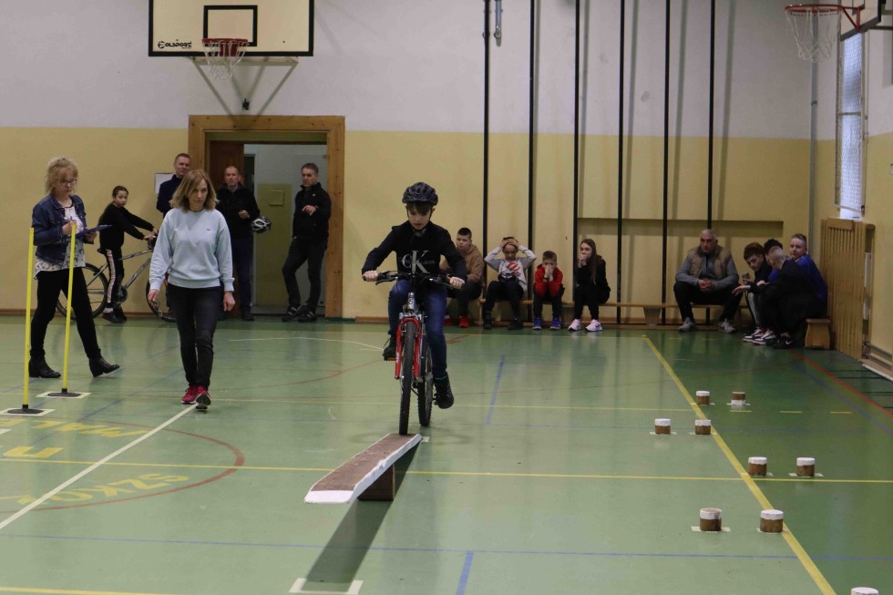 Malbork. Miejskie eliminacje do Ogólnopolskiego Turnieju Wiedzy o Bezpieczeństwie w Ruchu Drogowym – znamy laureatów ze szkół podstawowych.