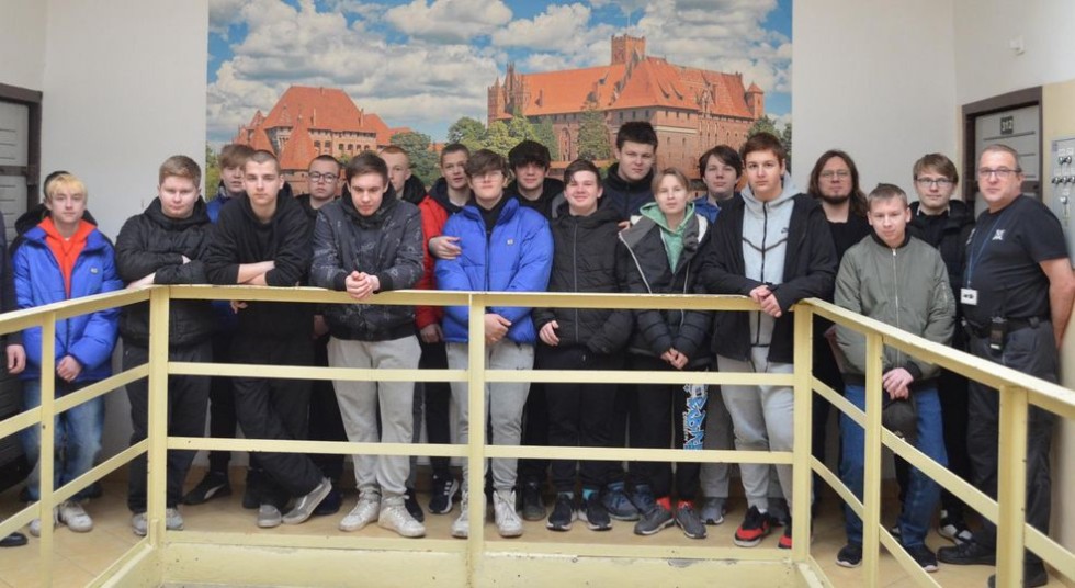 Malbork. Jak działa polski system więziennictwa? - wizyta studyjna uczniów ZST w Oddziale Zewnętrznym.