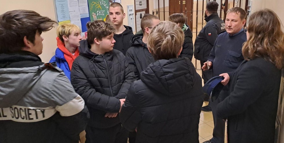 Malbork. Jak działa polski system więziennictwa? - wizyta studyjna uczniów ZST w Oddziale Zewnętrznym.