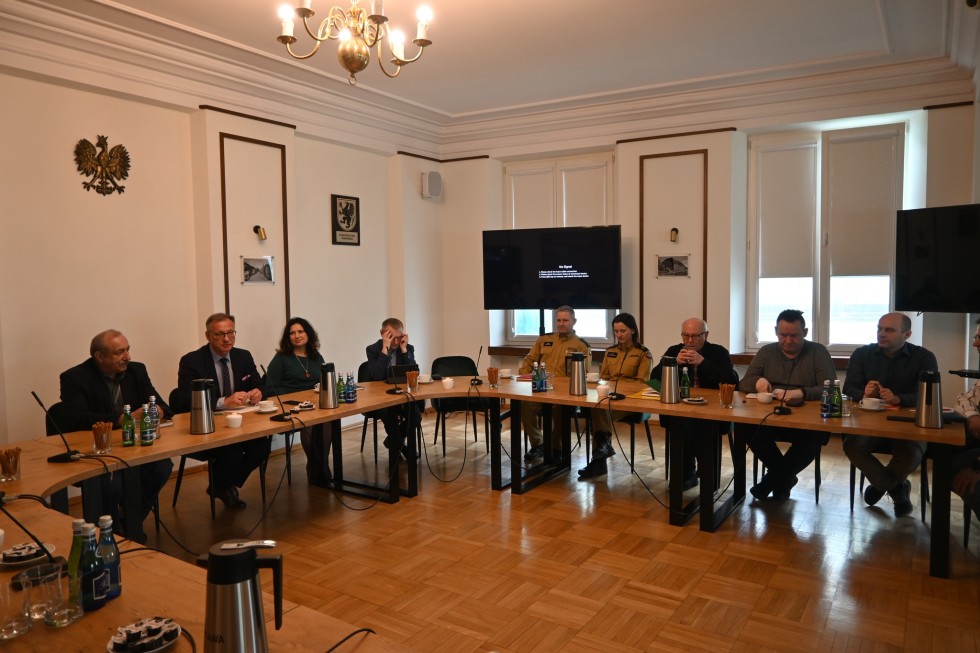 Nowy Dwór Gdański. Spotkanie przedstawicieli samorządu z WOT.