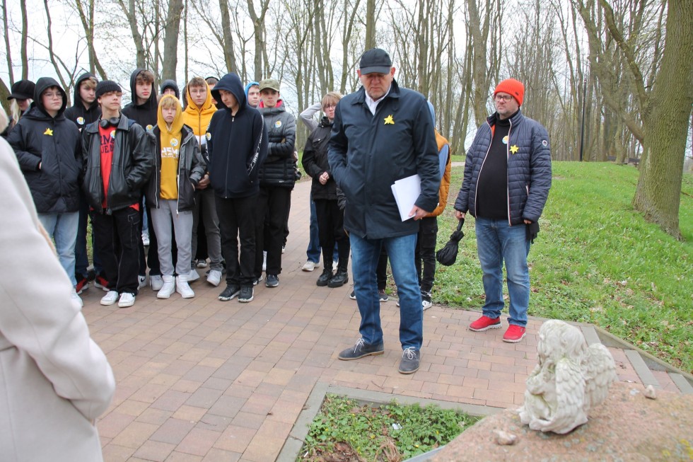 Sztum. Żonkile Pamięci – 80. rocznica wybuchu Powstania w Getcie Warszawskim.