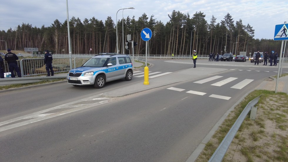 Nowy Dwór Gdański. Policjanci zabezpieczali wizytę Prezydenta RP podczas ćwiczeń ZALEW-23.