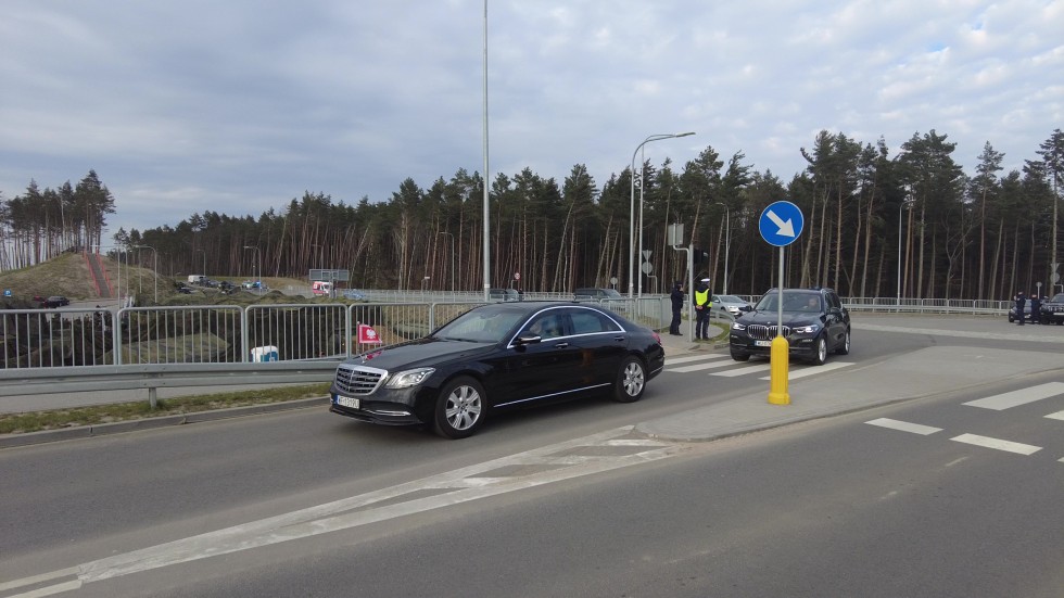Nowy Dwór Gdański. Policjanci zabezpieczali wizytę Prezydenta RP podczas ćwiczeń ZALEW-23.