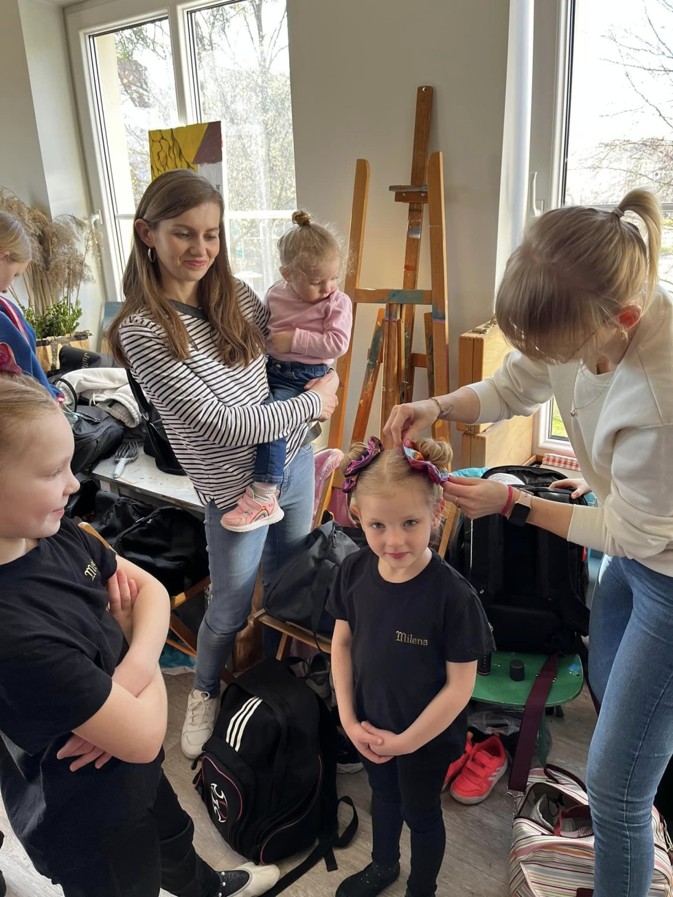 Malbork. Sukces zespołu Bursztynki na Mazurskich Transformacjach Tanecznych.
