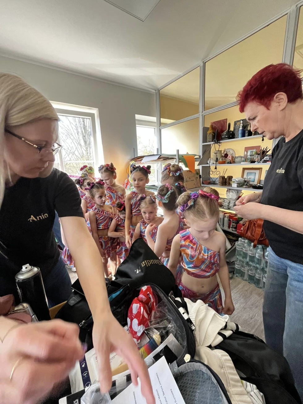 Malbork. Sukces zespołu Bursztynki na Mazurskich Transformacjach Tanecznych.