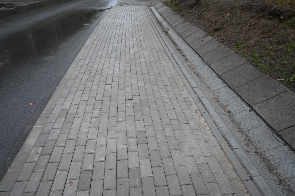 Sztutowo. Odbiór końcowy chodnika przy ul. Morskiej.