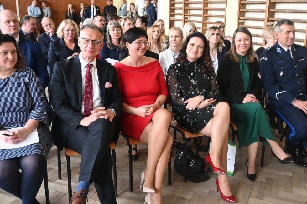 Nowy Dwór Gdański. Zakończenie roku szkolnego – pożegnanie maturzystów.