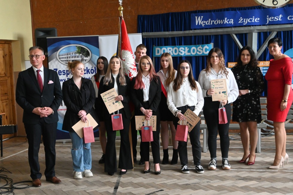 Nowy Dwór Gdański. Zakończenie roku szkolnego – pożegnanie maturzystów.