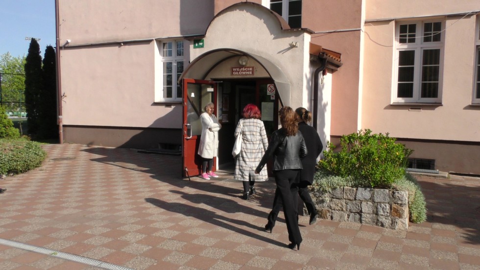 Egzamin maturalny z języka polskiego w II Liceum Ogólnokształcącym w Malborku. Zobacz wideo.