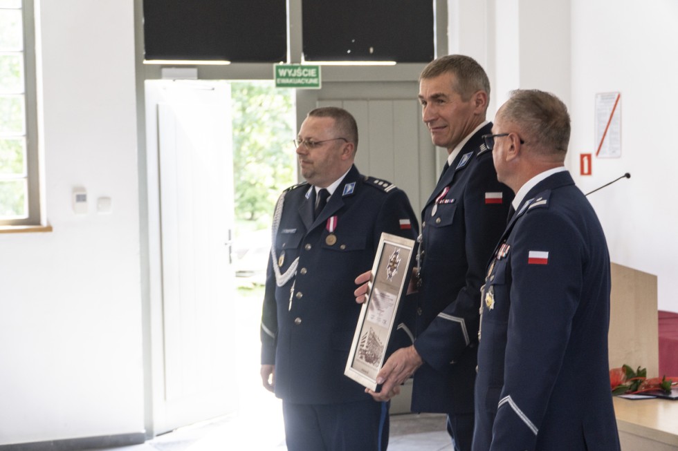 Nowy Dwór Gdański. Święto Policji – odznaczenia i awanse służbowe.