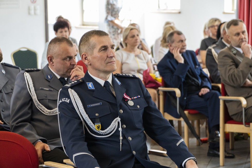 Nowy Dwór Gdański. Święto Policji – odznaczenia i awanse służbowe.