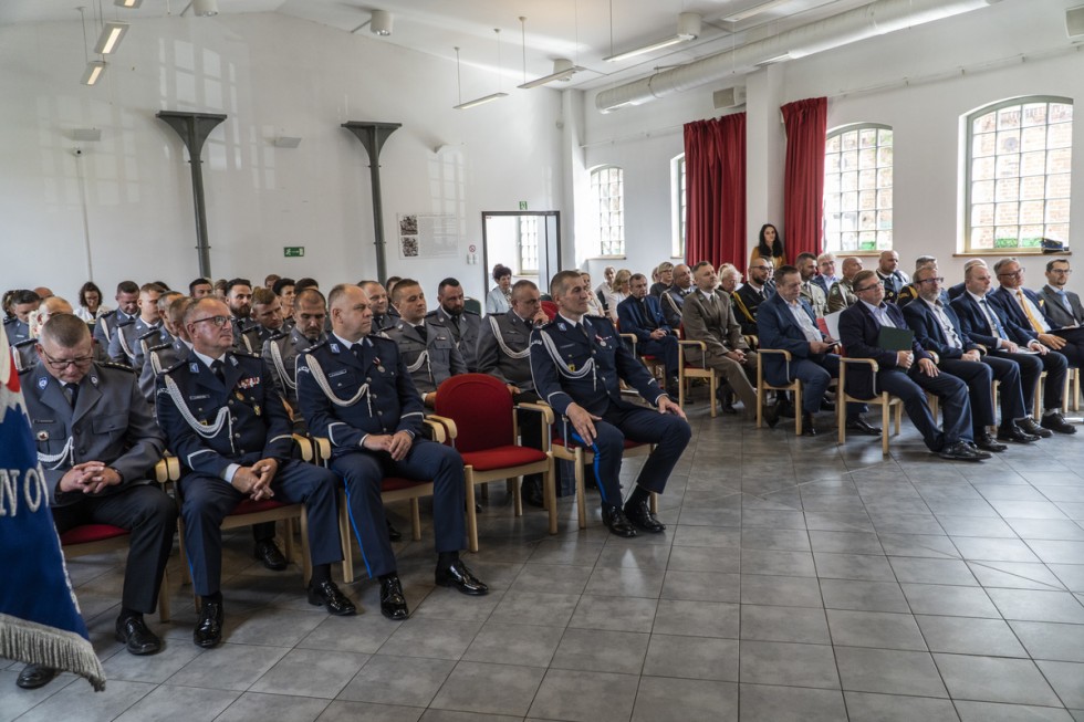 Nowy Dwór Gdański. Święto Policji – odznaczenia i awanse służbowe.