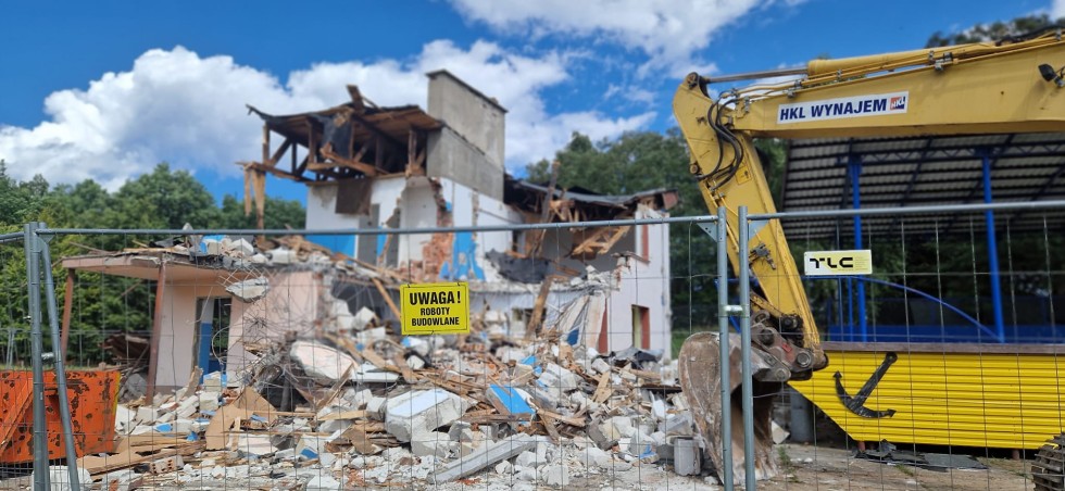 Sztutowo. Na razie jest gruzowisko, ale wkrótce powstanie Centrum Kultury i Sportu.