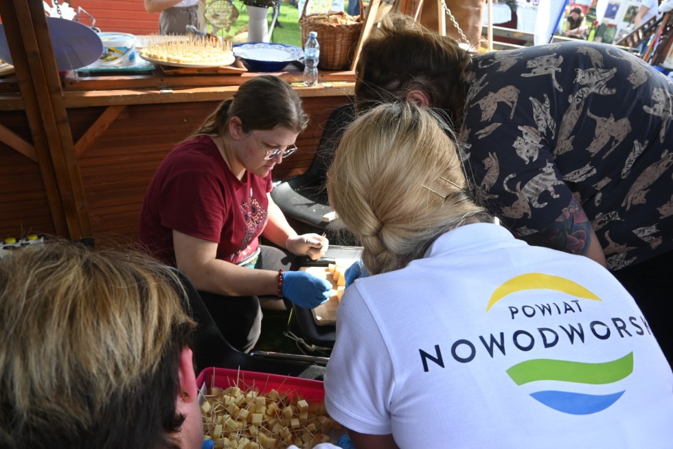 Powiat Nowodworski na Dożynkach Wojewódzkich w Szemudzie.