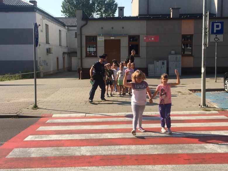 Sztum. Bezpieczna droga do i ze szkoły – spotkanie policjantów z uczniami.