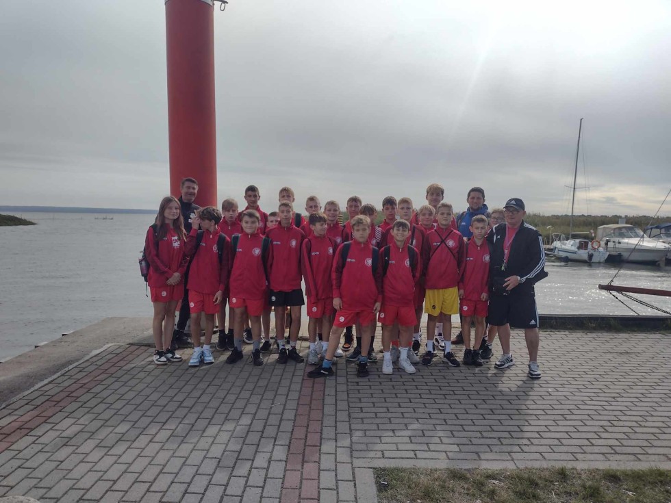 Zgrupowanie malborskich klas sportowych w Sztutowie.