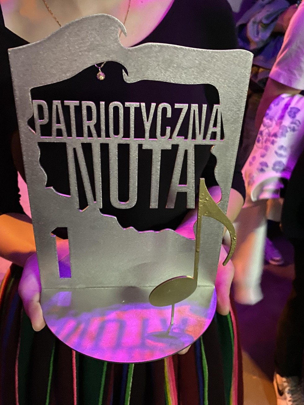 Malbork. Sukces uczennic II LO w konkursie Patriotyczna Nuta.