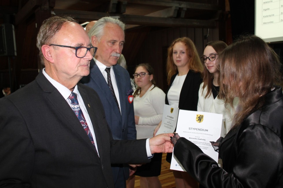 Powiat sztumski. Stypendia Marszałka Województwa Pomorskiego przyznane.