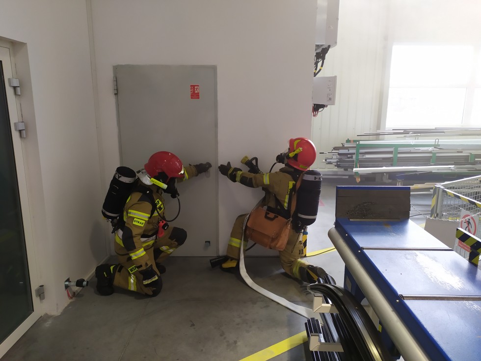 Malbork. Ćwiczenia strażackie w zakładzie produkcyjnym.