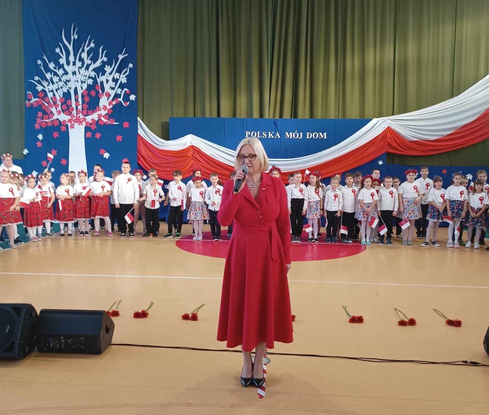 Sztutowo. Polska to mój dom – uroczysty apel w Szkole Podstawowej.