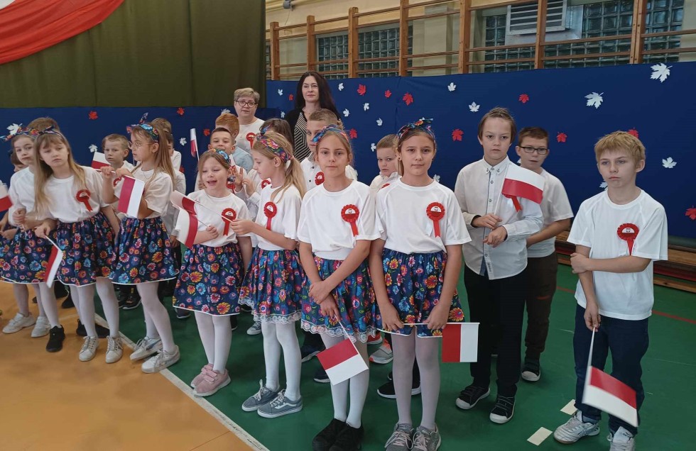 Sztutowo. Polska to mój dom – uroczysty apel w Szkole Podstawowej.
