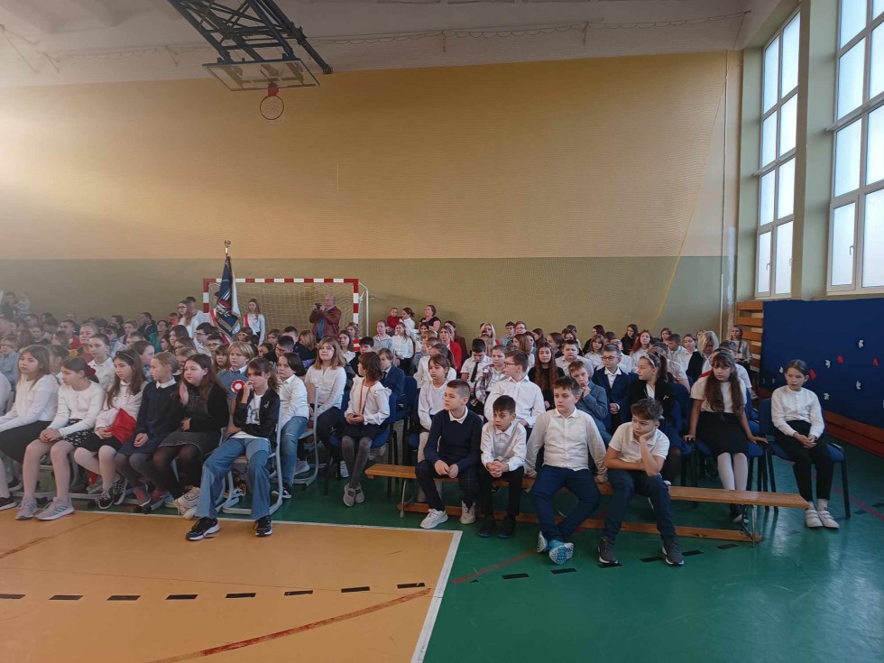 Sztutowo. Polska to mój dom – uroczysty apel w Szkole Podstawowej.