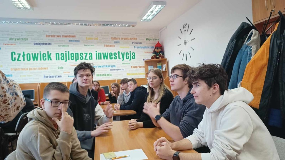 Malbork. Planuję zyskuję – gra edukacyjna dla młodzieży w ramach Tygodnia Przedsiębiorczości w PUP.
