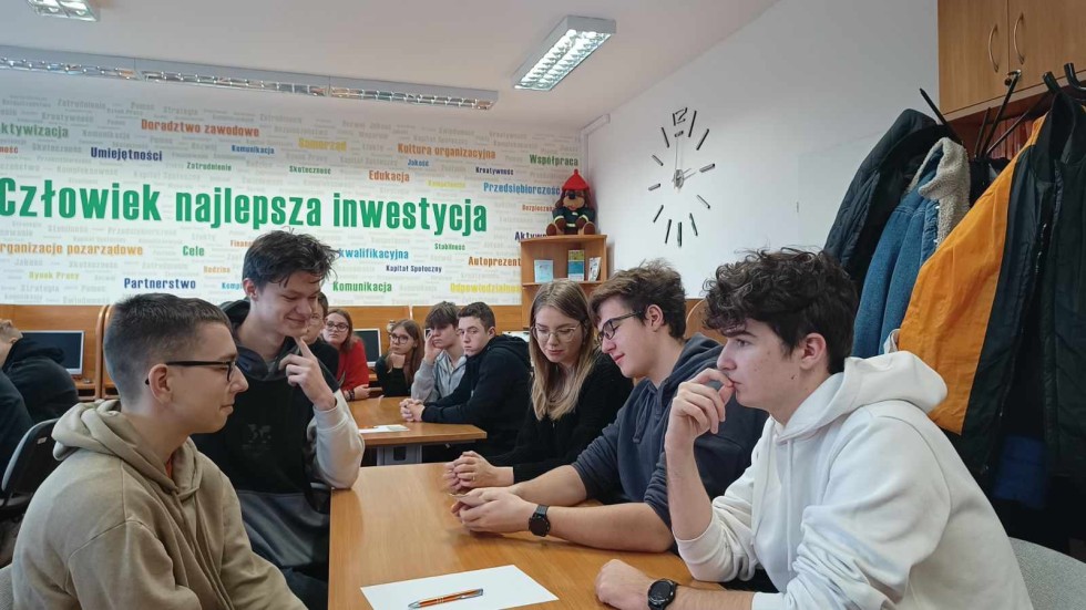Malbork. Planuję zyskuję – gra edukacyjna dla młodzieży w ramach Tygodnia Przedsiębiorczości w PUP.