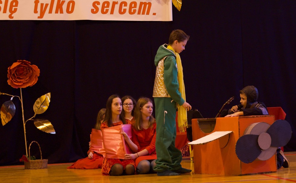 Malbork. Przyjaźń niejedno ma imię – święto teatru w Specjalnym Ośrodku Szkolno – Wychowawczym.