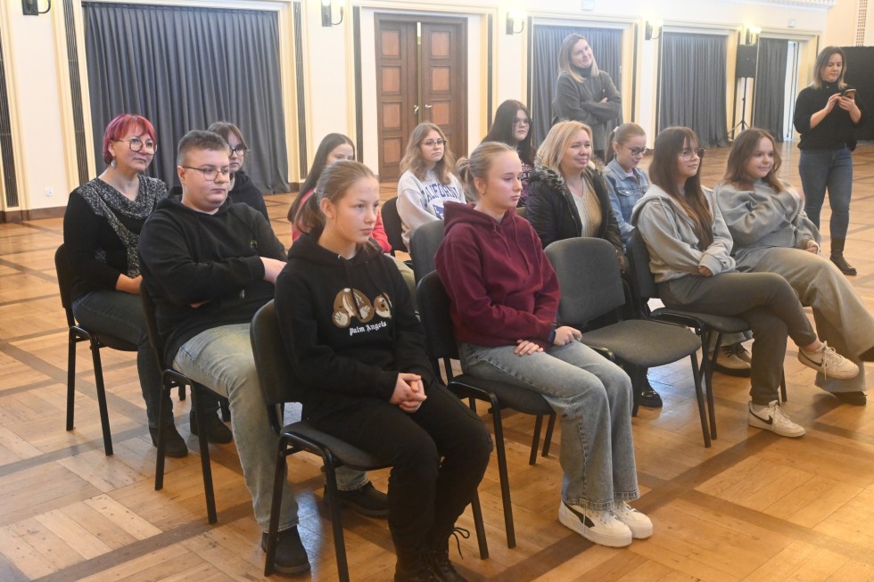 Nowy Dwór Gdański.  Powiatowy etap konkursu HIV/AIDS - wiem więcej.