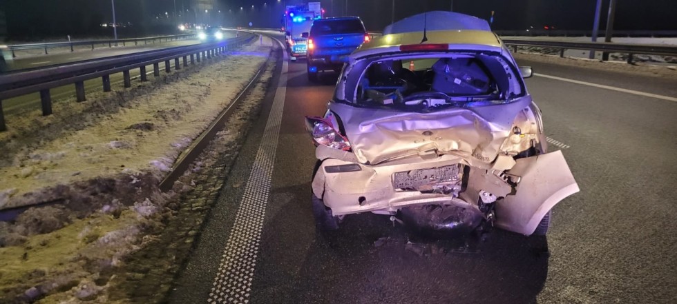 Nowy Dwór Gdański. Jedna osoba poszkodowana w zderzeniu osobówek.