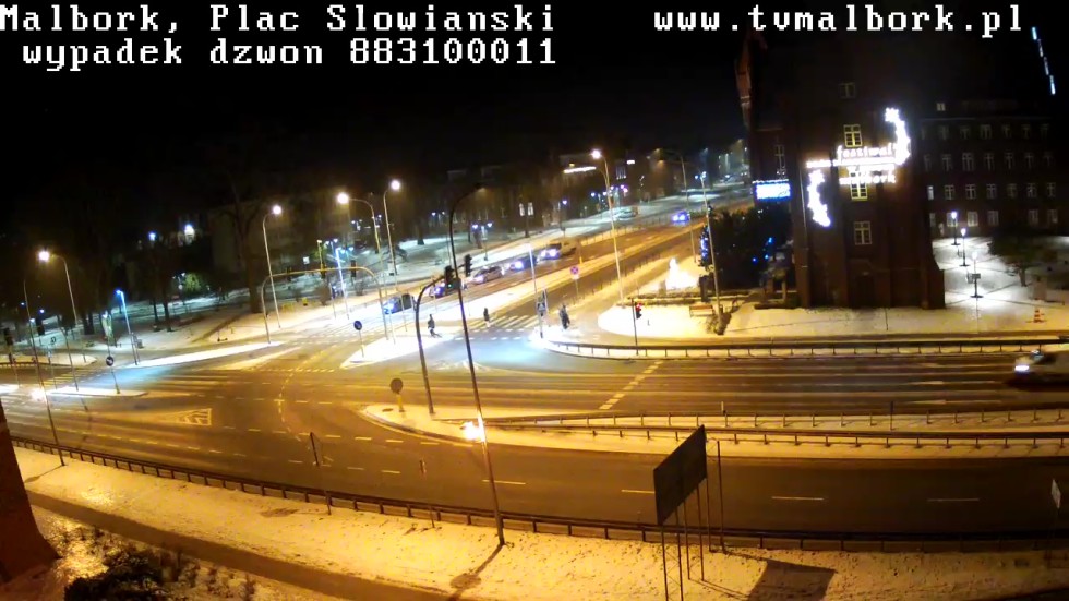 Malbork. O mały włos od tragedii – policjanci pomogli pijanemu i nieprzytomnemu nastolatkowi. Zobacz wideo