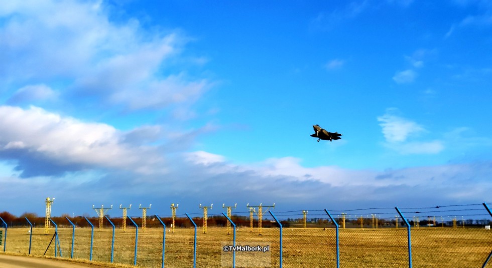 Włoskie F-35A Lightning II w Malborku. Zobacz wideo i zdjęcia - 19 stycznia 2024