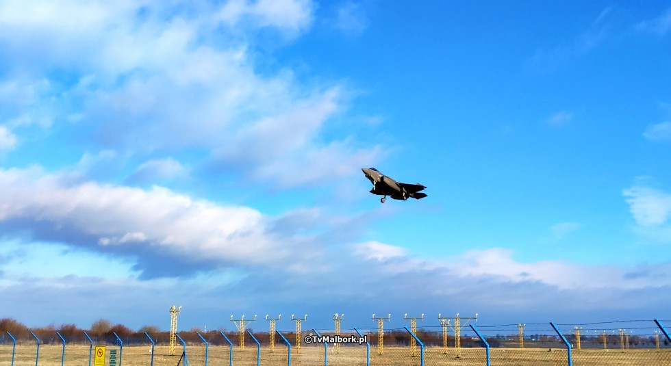 Włoskie F-35A Lightning II w Malborku. Zobacz wideo i zdjęcia - 19 stycznia 2024