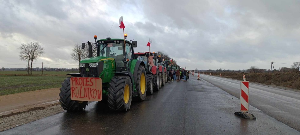 Ogólnoeuropejski Protest Rolników - tak było na DK22 w miejscowości Kończewice. Wideo i zdjęcia