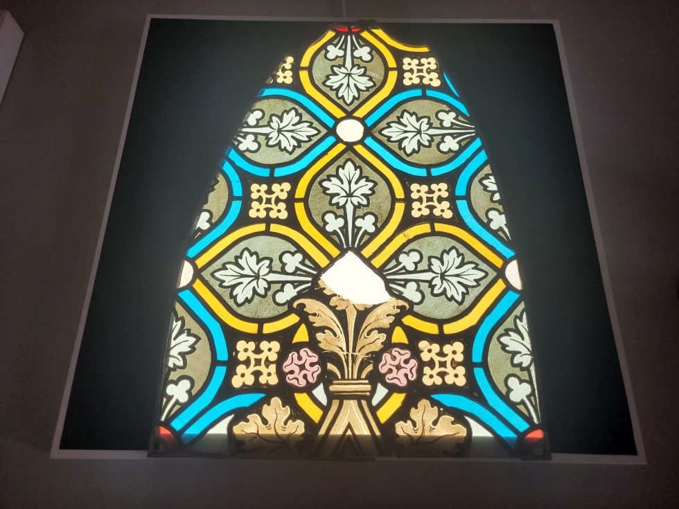 Malbork. Kolejna kwatera witrażowa powróciła do Kościoła NMP na Zamku Wysokim.