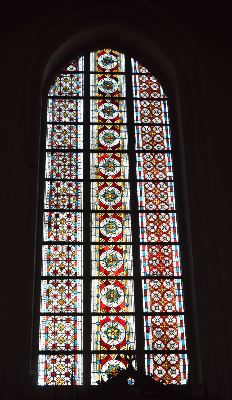 Malbork. Kolejna kwatera witrażowa powróciła do Kościoła NMP na Zamku Wysokim.