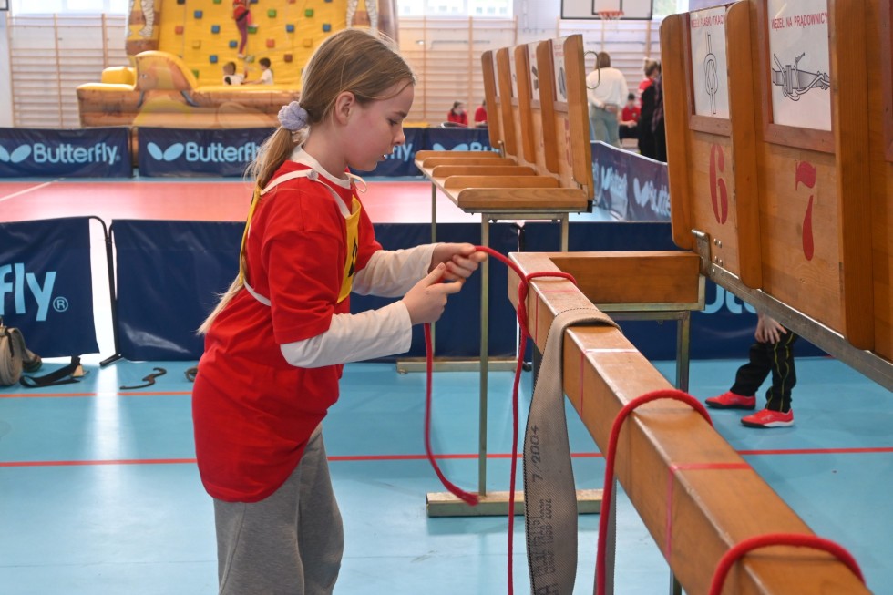 Powiat nowodworski. Za nami I Halowe Dziecięce Zawody Sportowo-Pożarnicze – poznajcie zwycięzców.