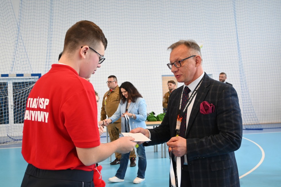 Powiat nowodworski. Za nami I Halowe Dziecięce Zawody Sportowo-Pożarnicze – poznajcie zwycięzców.