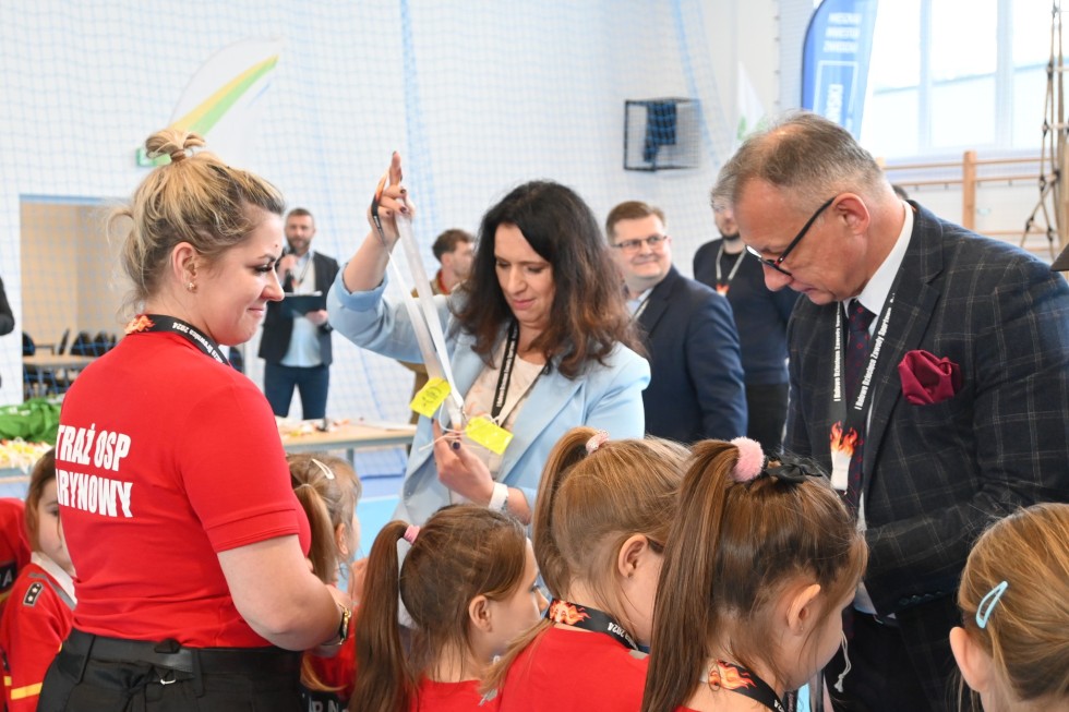 Powiat nowodworski. Za nami I Halowe Dziecięce Zawody Sportowo-Pożarnicze – poznajcie zwycięzców.