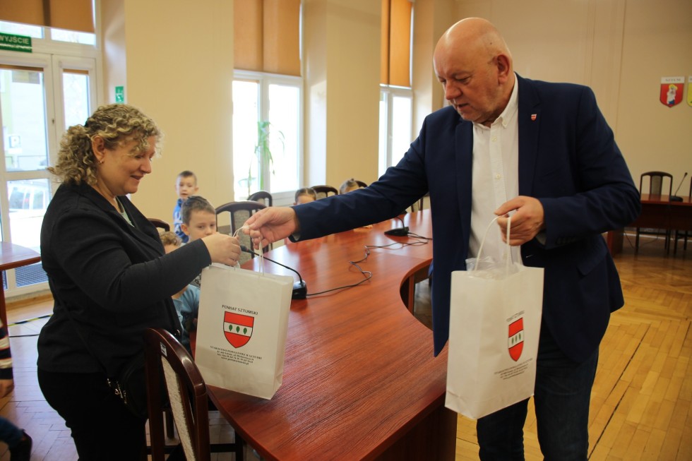 Sztum. Przedszkolaki z wizytą w Starostwie Powiatowym.