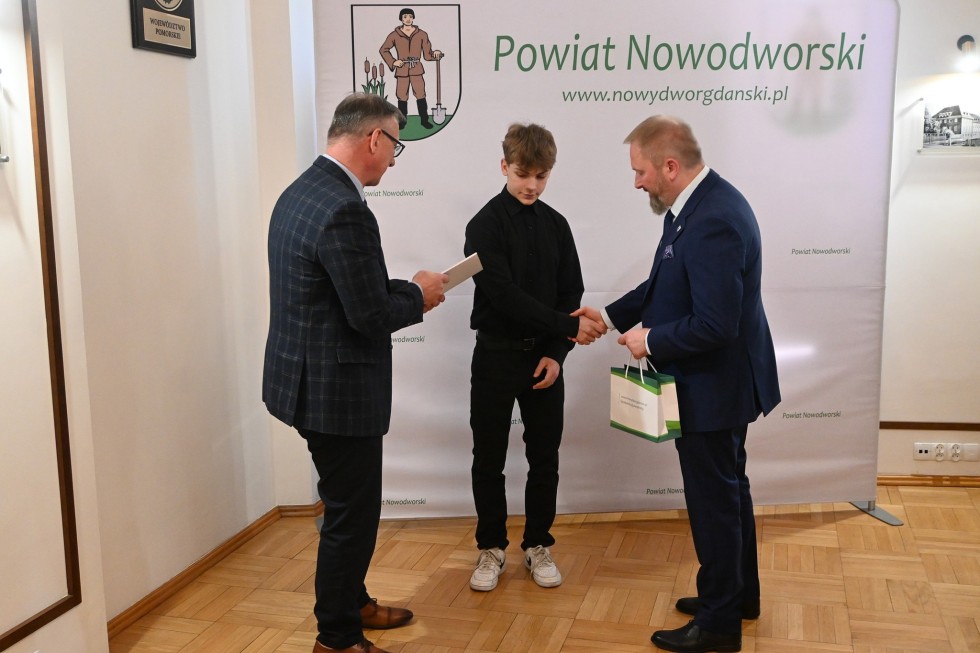 Nowy Dwór Gdański. Wręczono nagrody dla najlepszych sportowców powiatu.