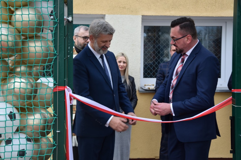 Gmina Miłoradz. Boisko w Kończewicach uroczyście otwarte.