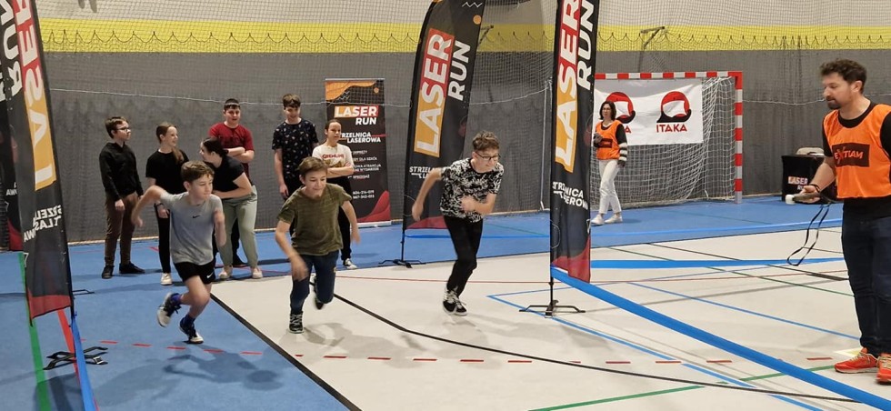 Zawody Extreme Laser Run dla uczniów Zespołu Szkół i Przedszkola w Miłoradzu.