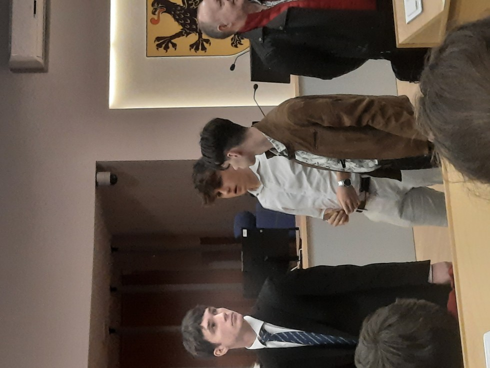 Malbork. Uczeń II LO Oliwier Orszulak laureatem Pomorskiego Konkursu Wiedzy o Samorządzie Terytorialnym.